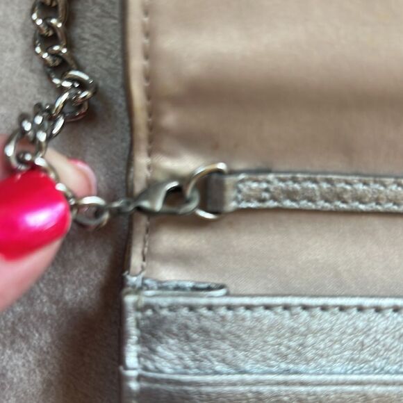 *Coach* Convertible WOC Crossbody Metallic Signature Wallet EUC - Picture 7 of 14